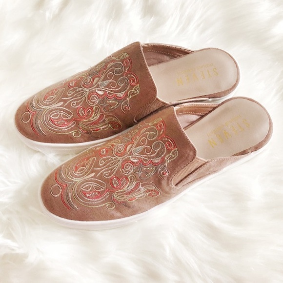 ***SOLD*** Steven Natural Comfort Lora Slide Mule - Picture 2 of 9